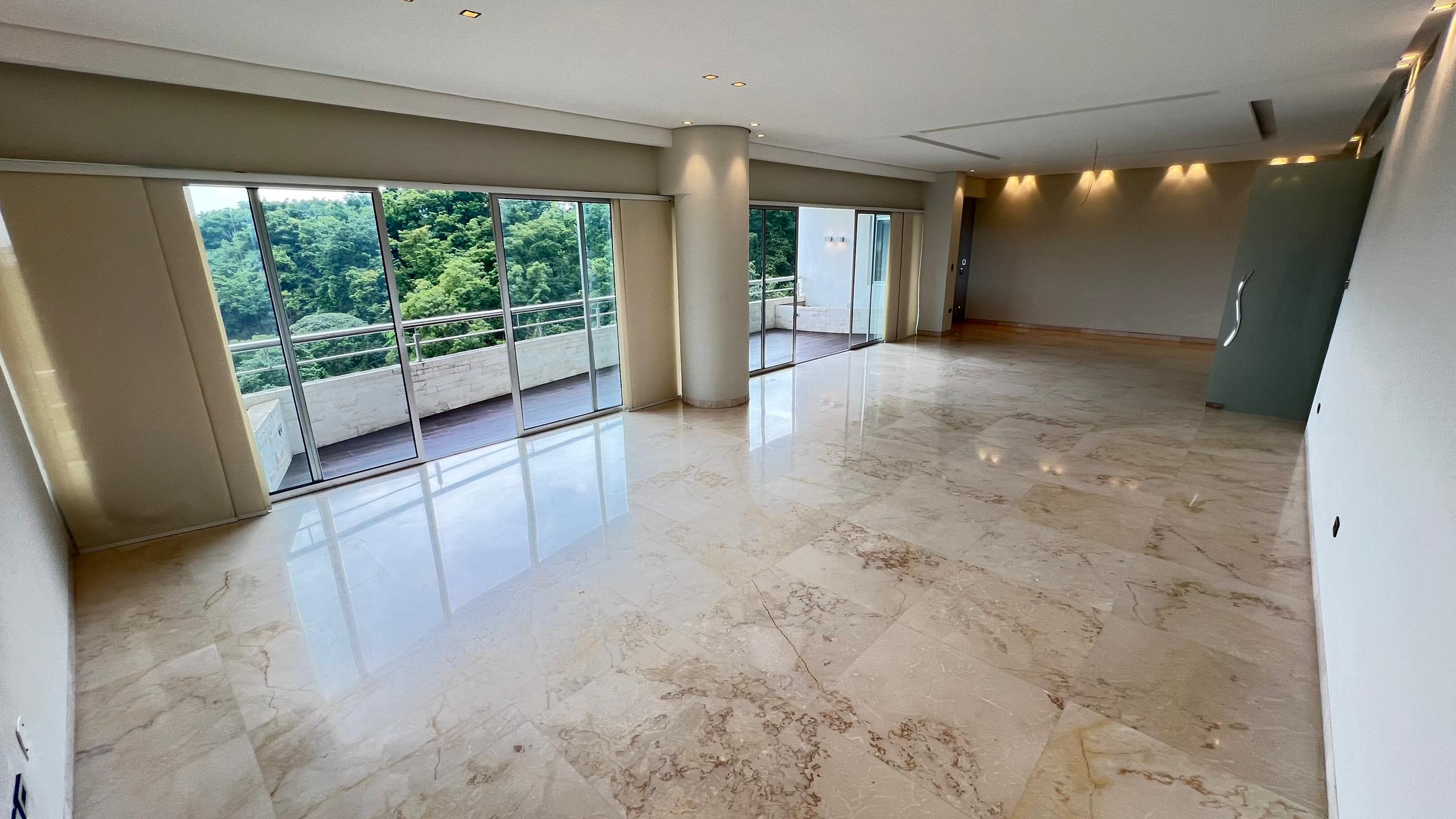 Exclusive Apartment in Casupo Garden